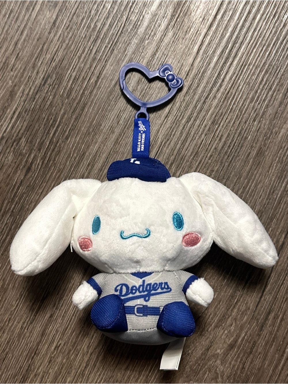 Limited edition 2026 Cinnamoroll x Dodgers Plush Clip - White and Blue Kids Toy